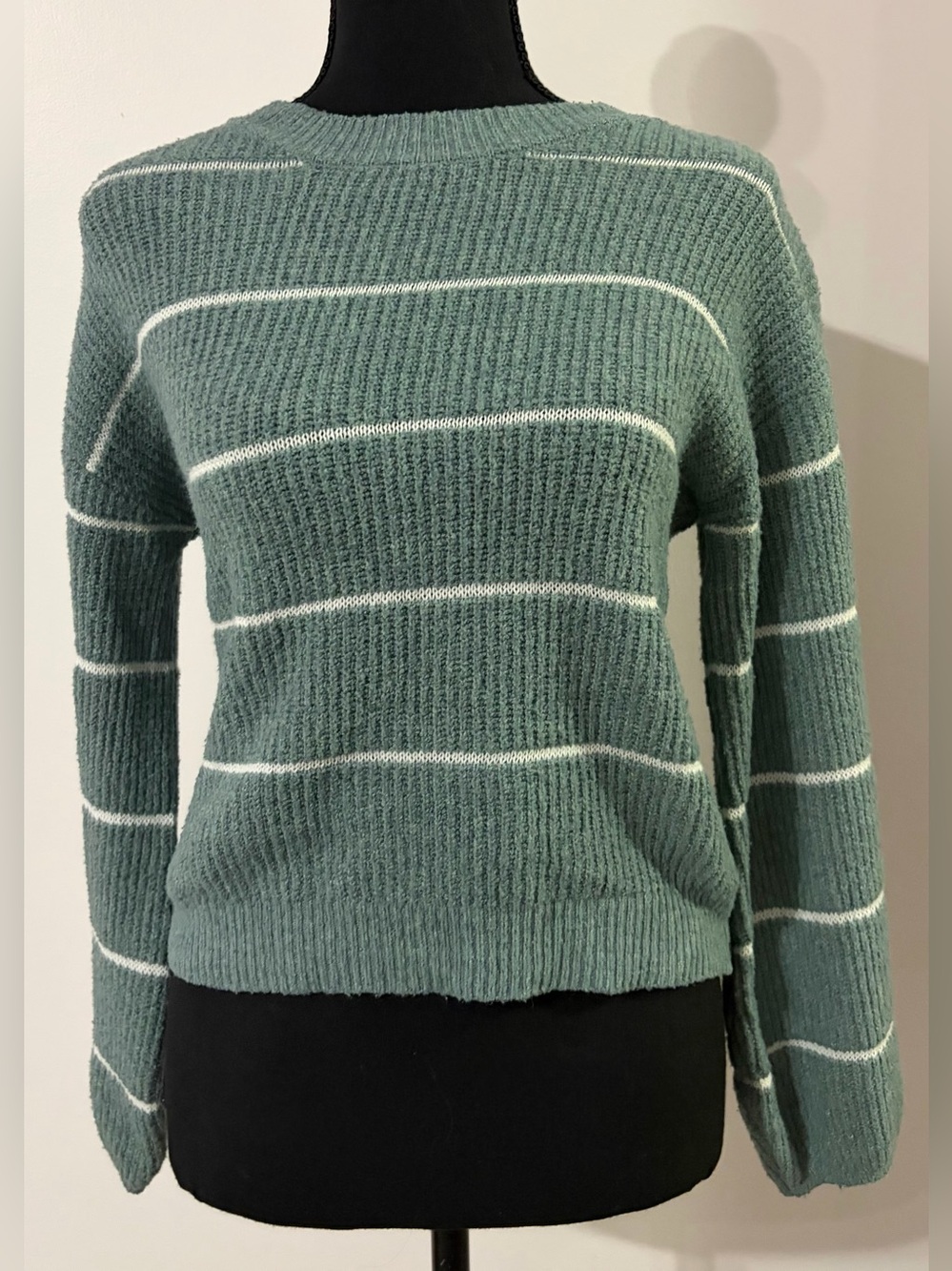 Rue21 Green and White Striped Crewneck Sweater